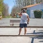 Zecamping 4 200m De La Piscine Couverte Pet Friendly Animations