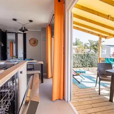 Zecamping 4 Etoiles 200M De La Plage Piscine Couverte Pet Friendly Animations Kamp alanı